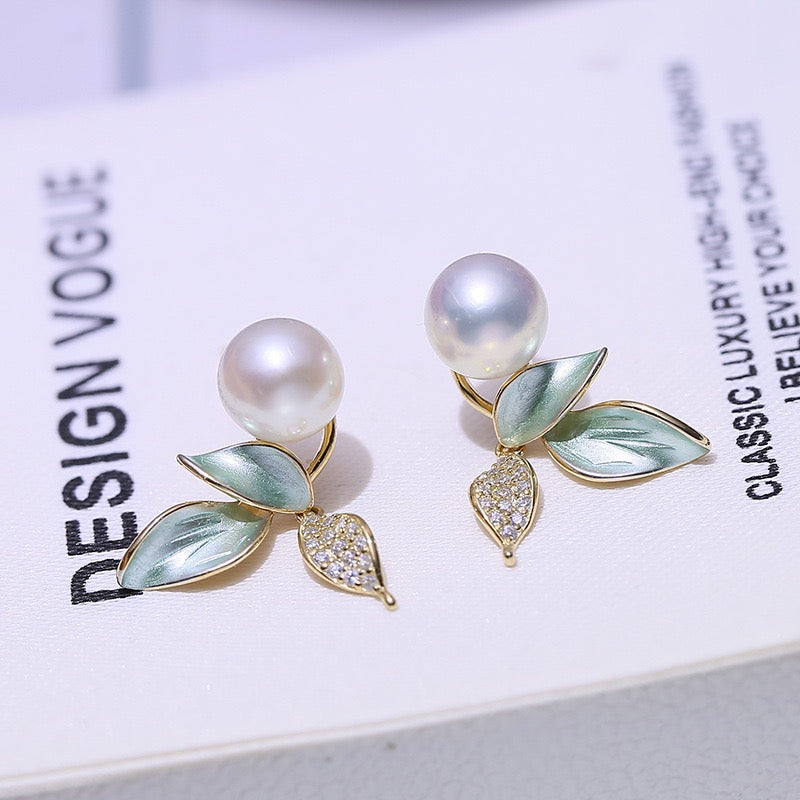 8-9mm Green Leaf Pearl Earrings