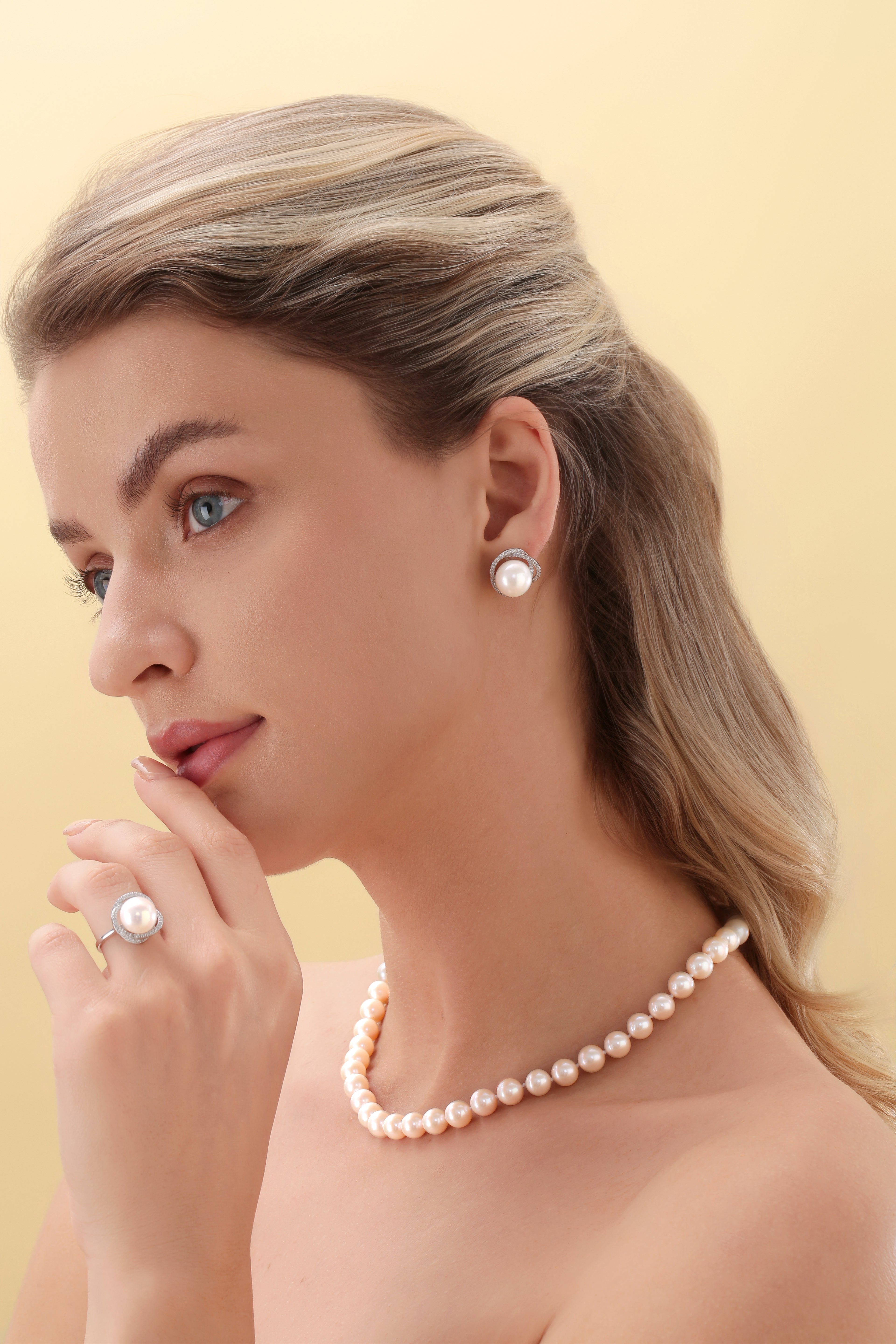11-12mm Freshwater Pearl & Rose Ring