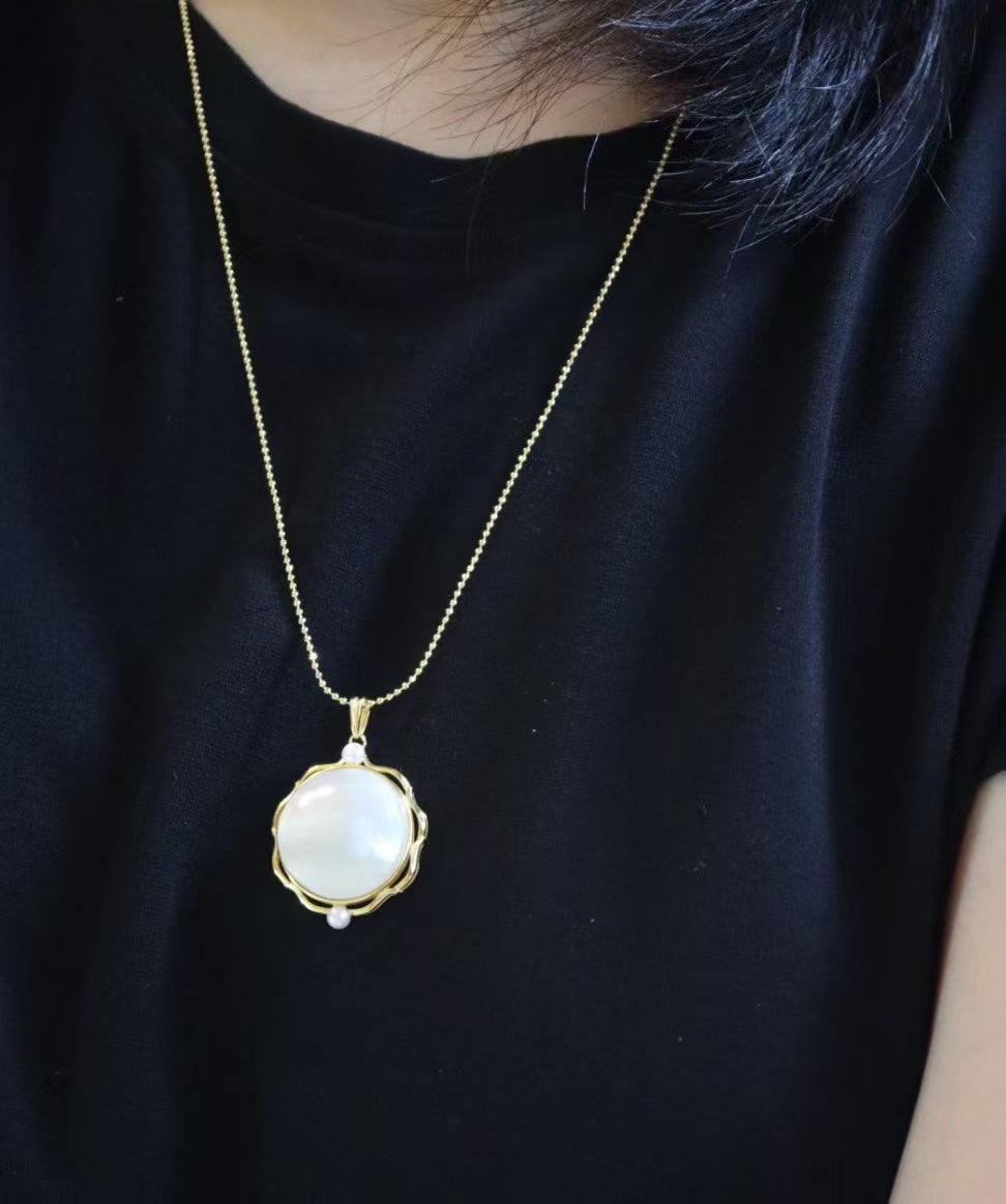White Mabe Pearl Pendant Necklace