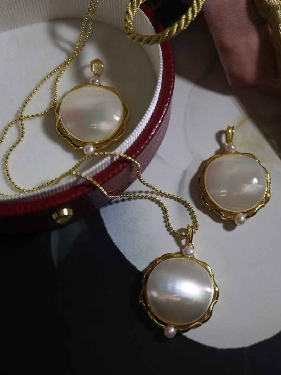 White Mabe Pearl Pendant Necklace