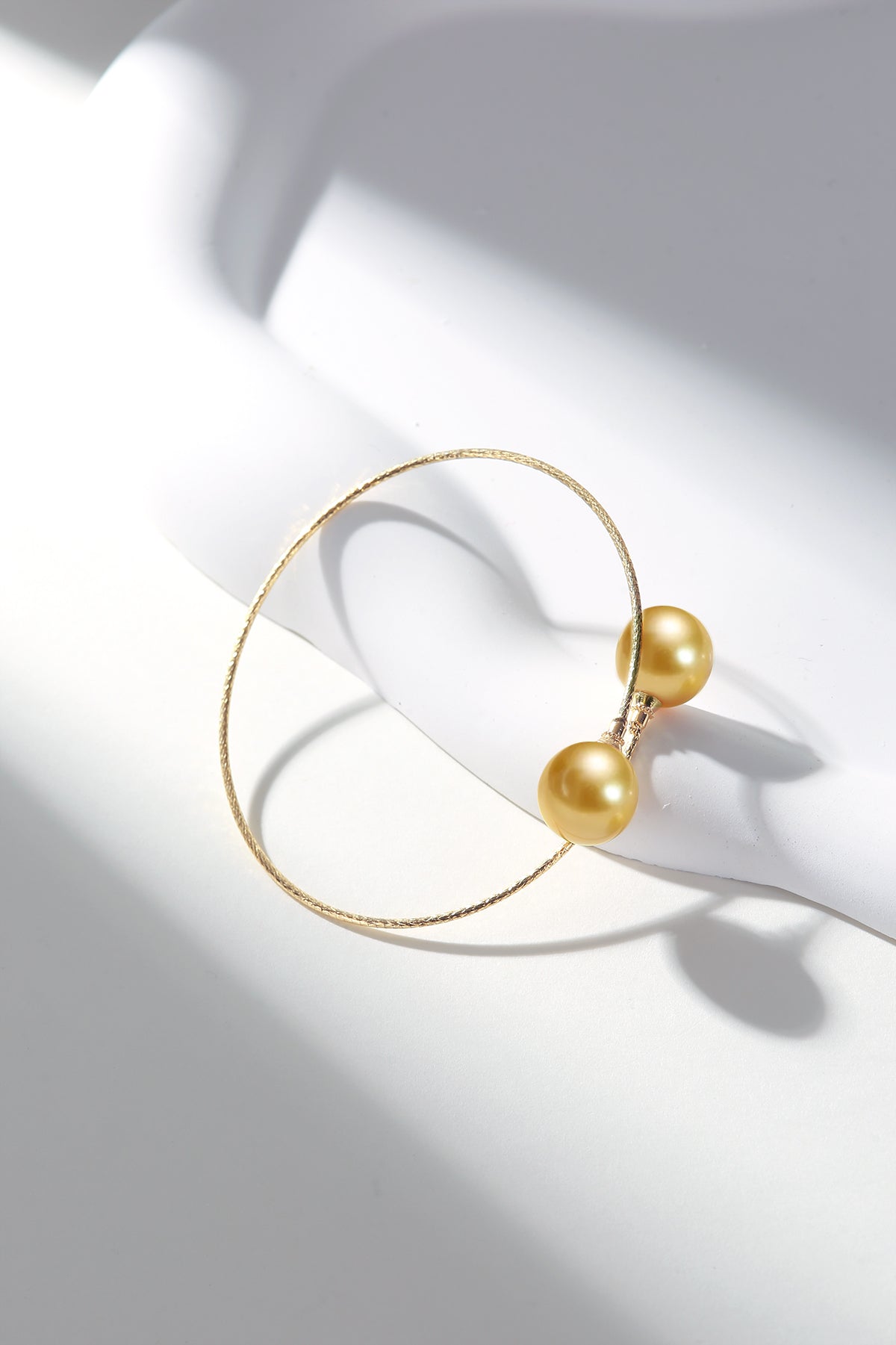 10-11mm Golden South Sea Pearl Bangle Bracelet in 18k Gold