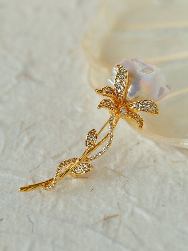 Rose Baroque Pearl Brooch