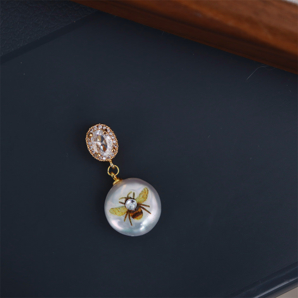 Hand-Painted Bee & Flower Baroque Pearl Clip Pendant Only