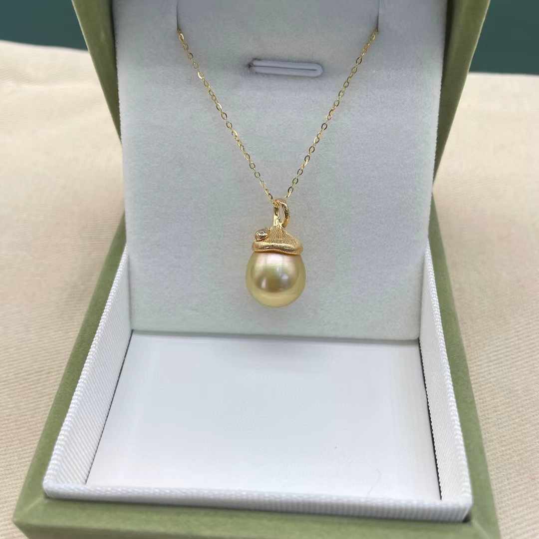 11-13mm Golden South Sea Pearl & Pinecone Pendant
