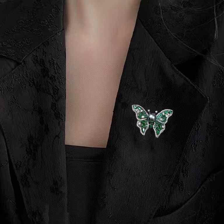Exquisite Butterfly Brooch Tahitian Pearl