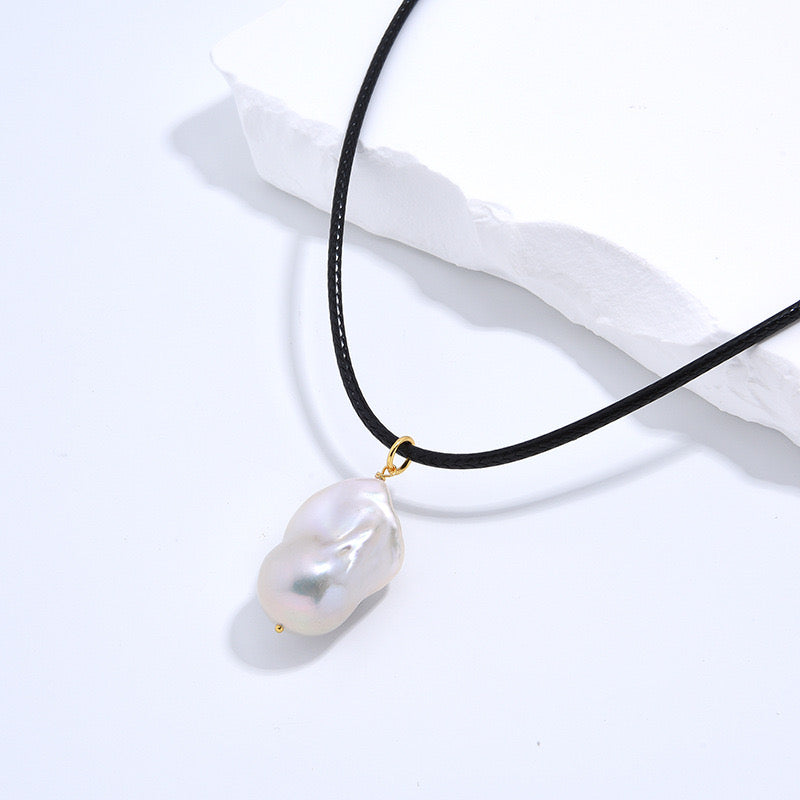 Baroque Pearl Leather Cord Necklace