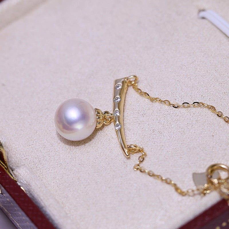 Elegant Line Pearl Gradient Necklace