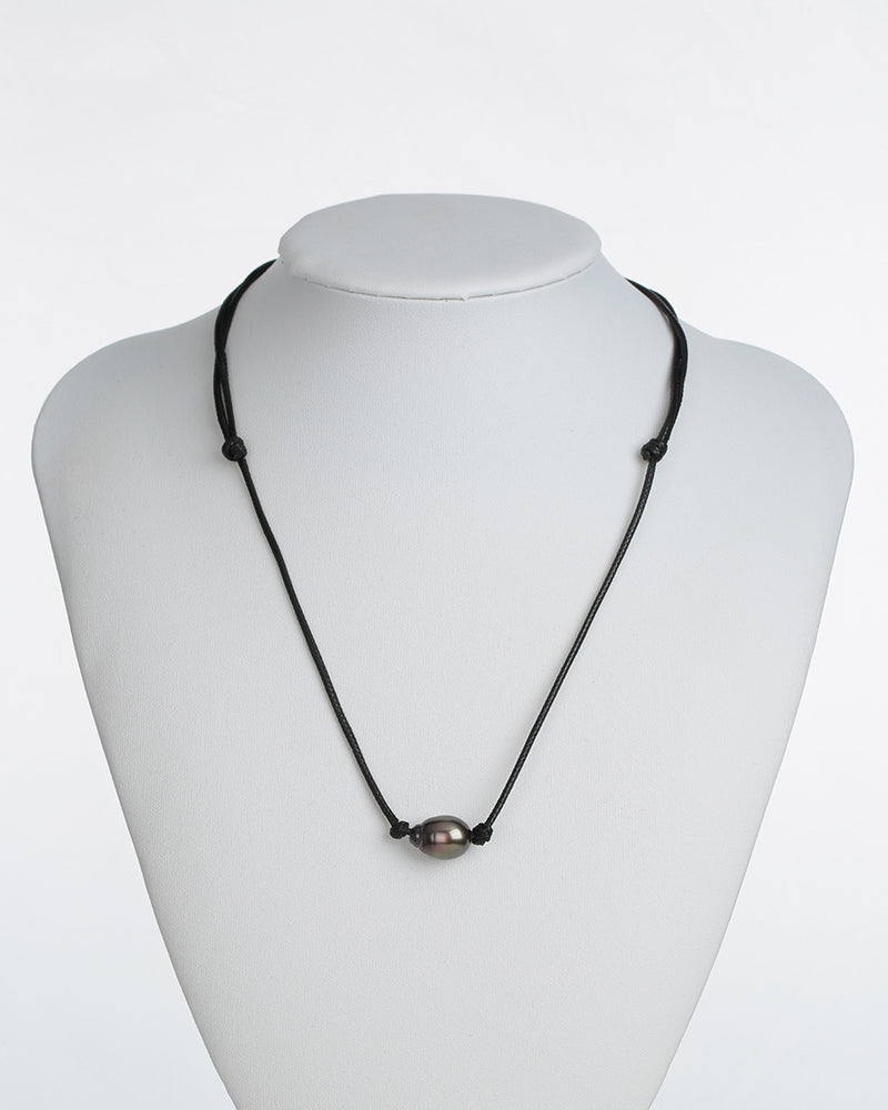 Tahitian Baroque Pearl Knotted Leather Necklace