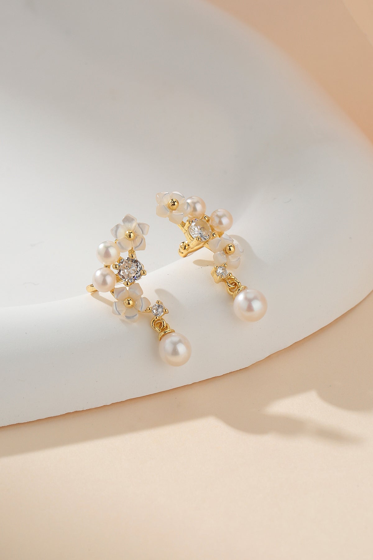 Cubic Zirconia Freshwater Pearls Ear Clip Earrings