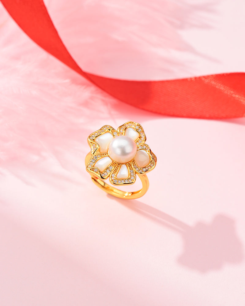 White Shell Flower Pearl Ring