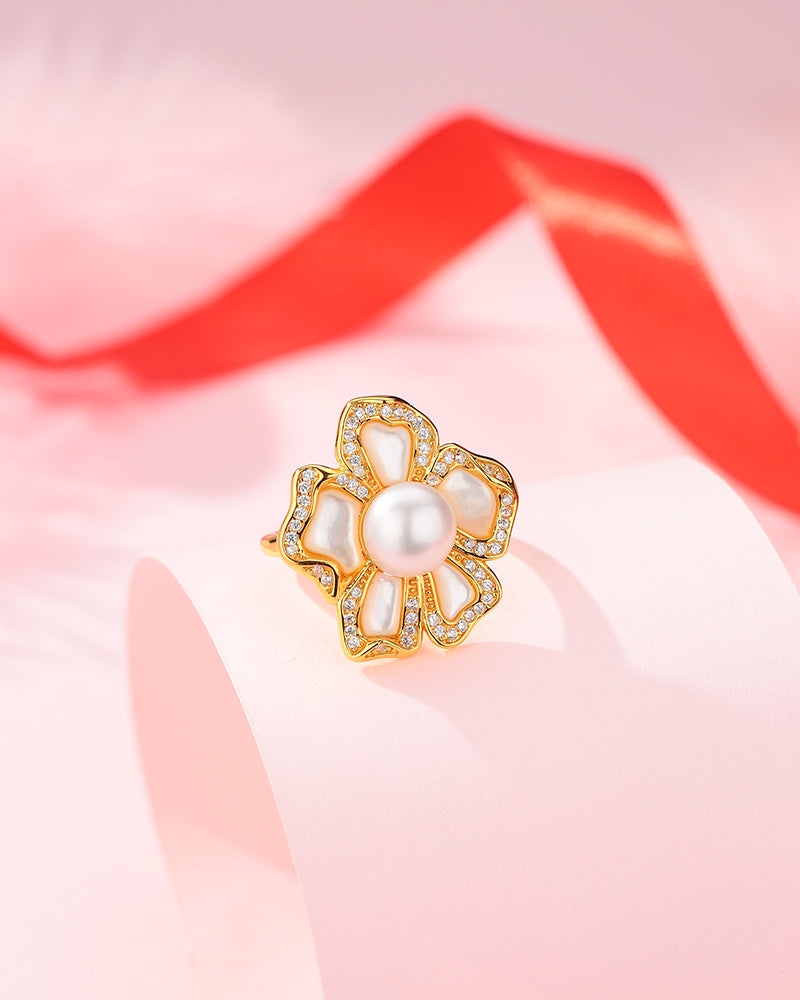 White Shell Flower Pearl Ring