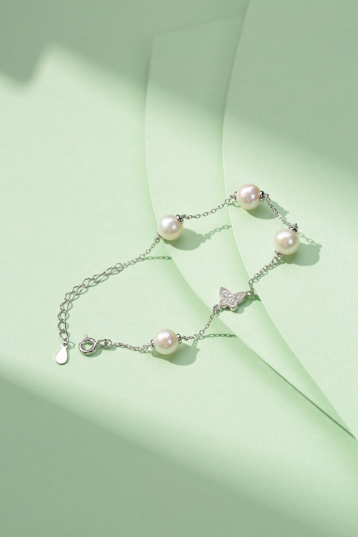 6-7mm Freshwater Pearl Butterfly Bracelet