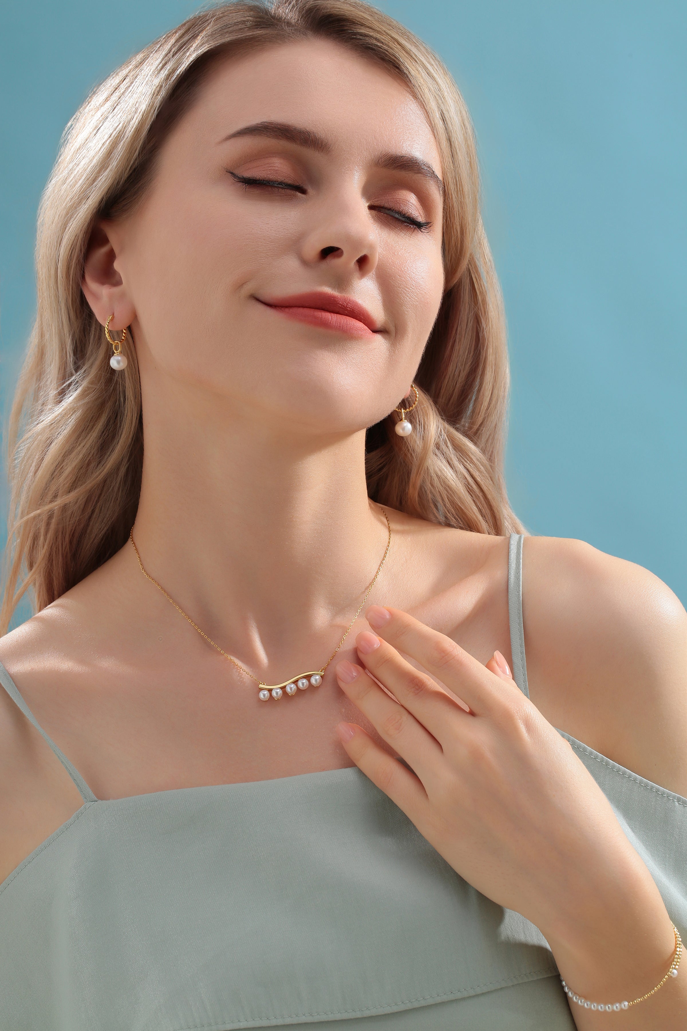 5-6mm Waving Smile Pearls Necklace