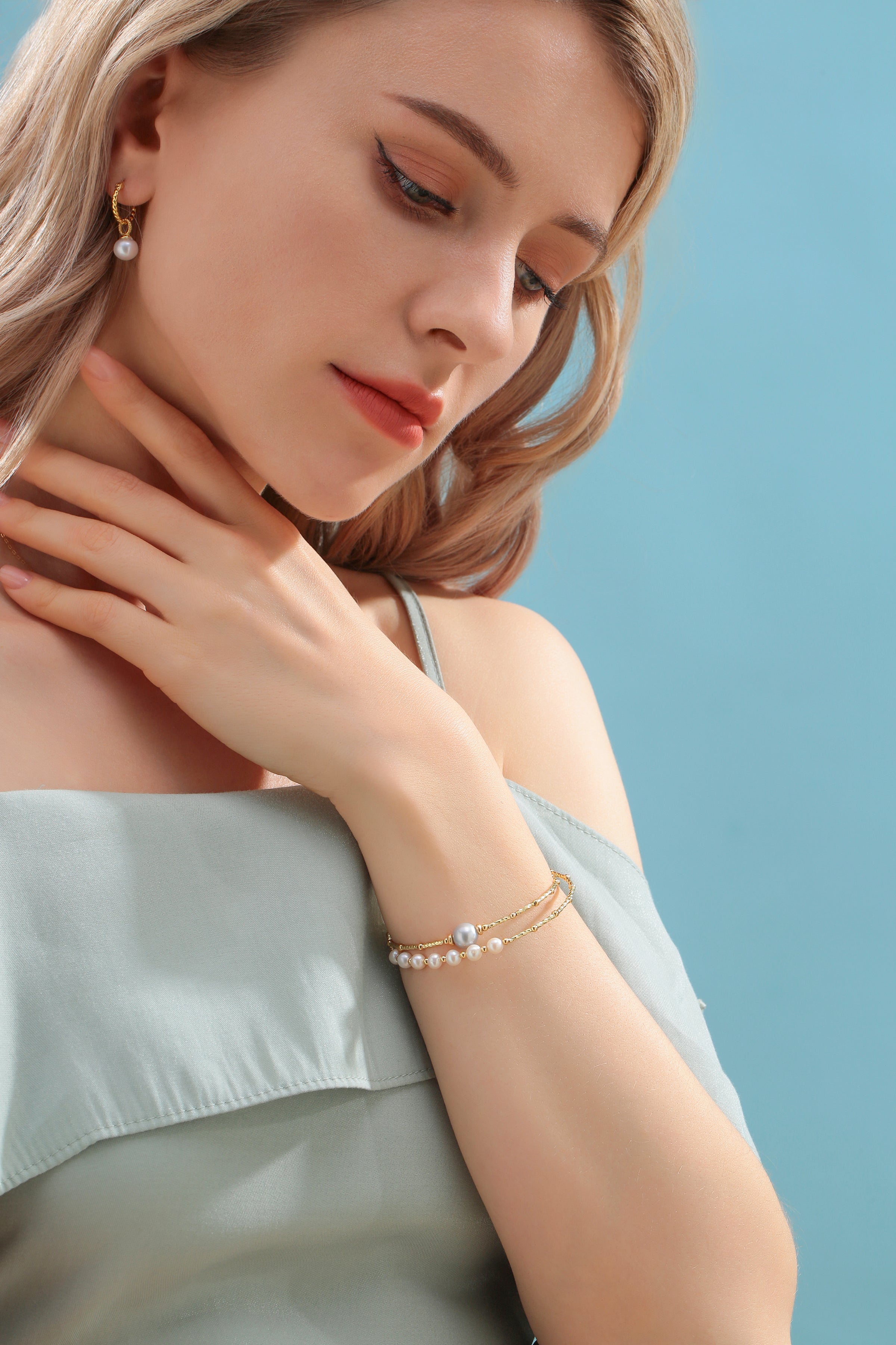 Dual-Layer Gold Beaded Grey Freshwater Pearl Bracelet