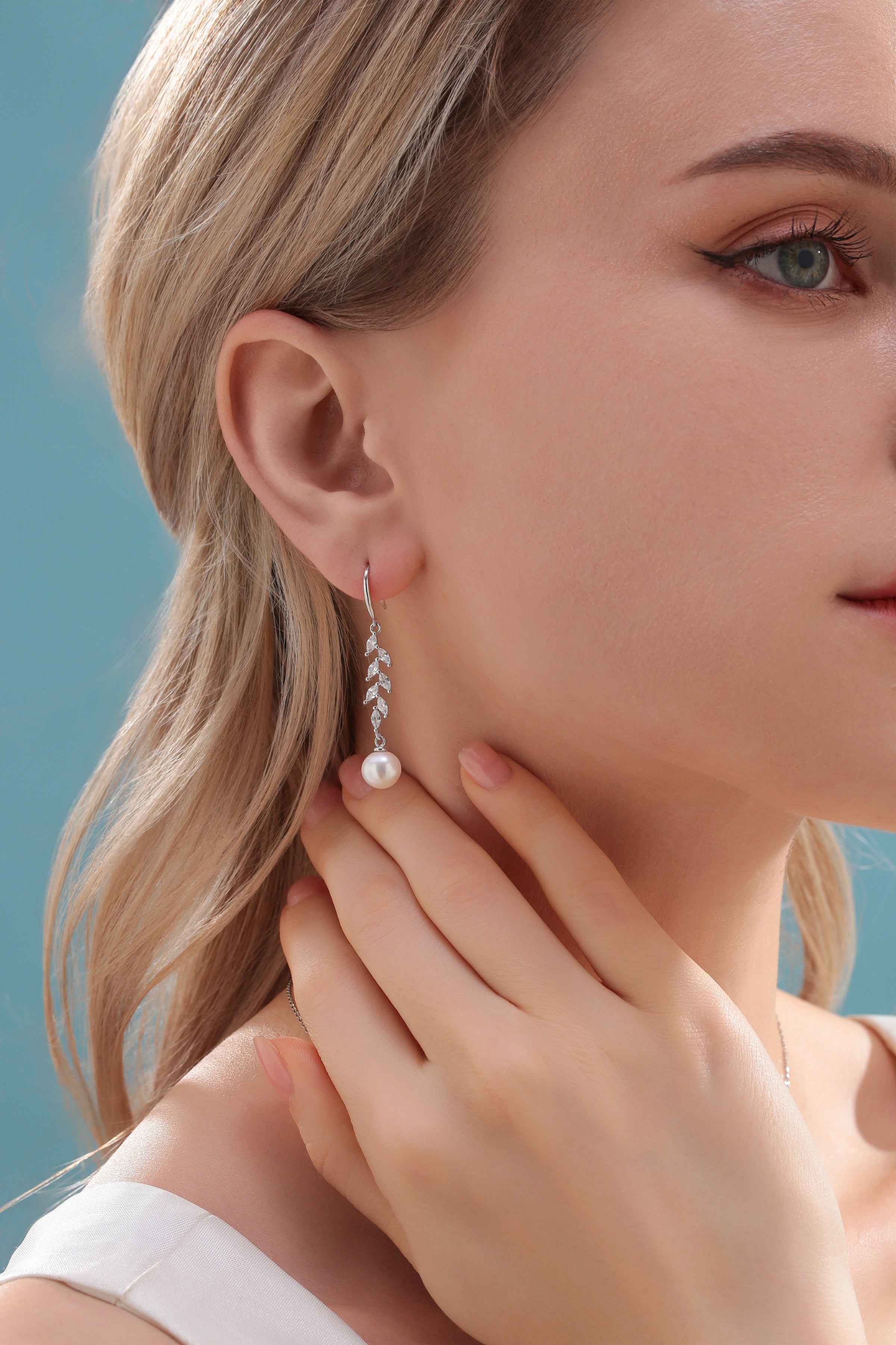8-9mm Freshwater Pearl & Long Leaf Cubic Zirconia Earrings