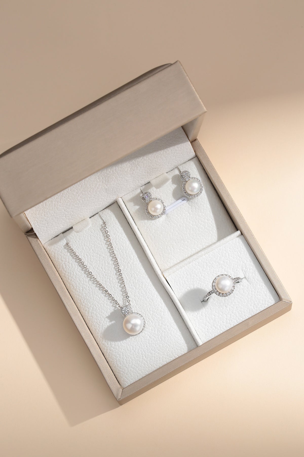 8-9mm Button Pearl Zirconia & Sasha Jewelry Set