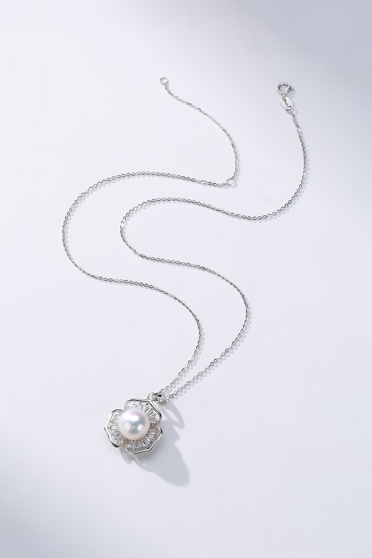 10-11mm Edison Pearl Floral Pendant Necklace