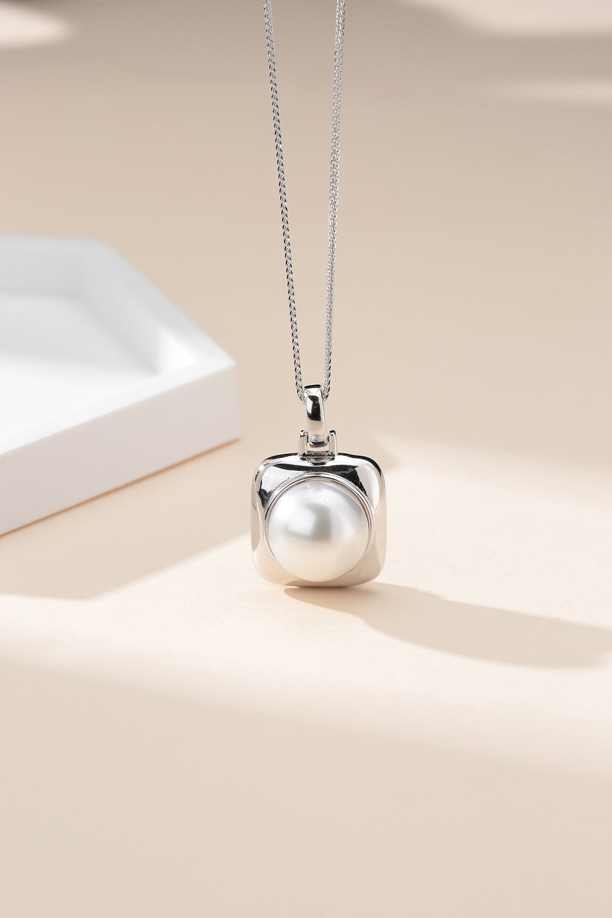 12mm Australian White Pearl Pendant