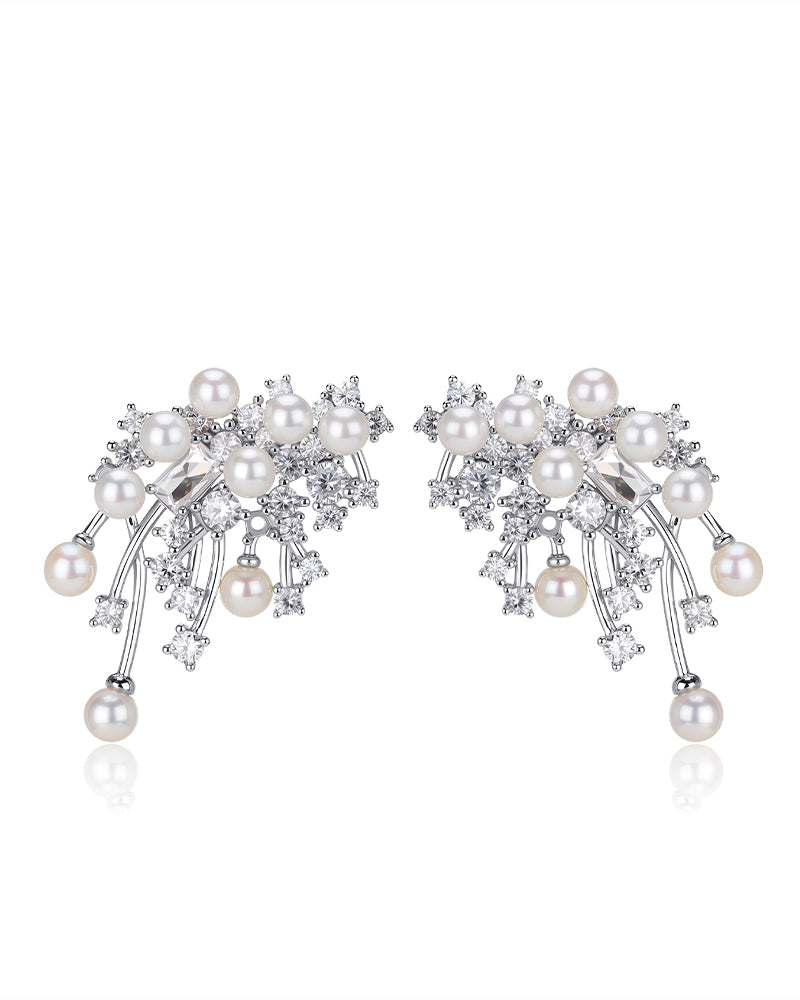 Sparkling Lucky Pearl Stud Earrings