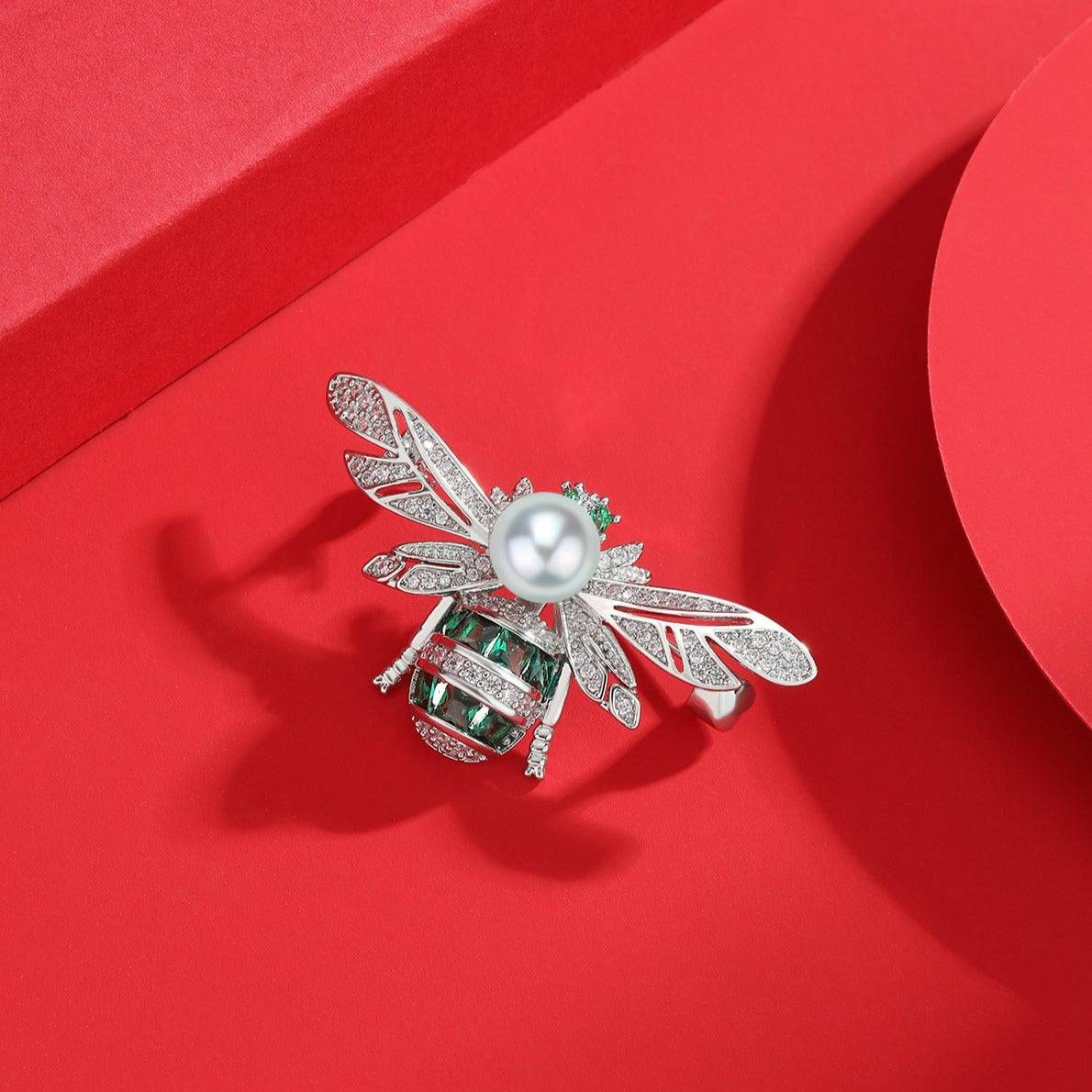 Sparkling Bee Pearl & Cubic Zirconia Brooch