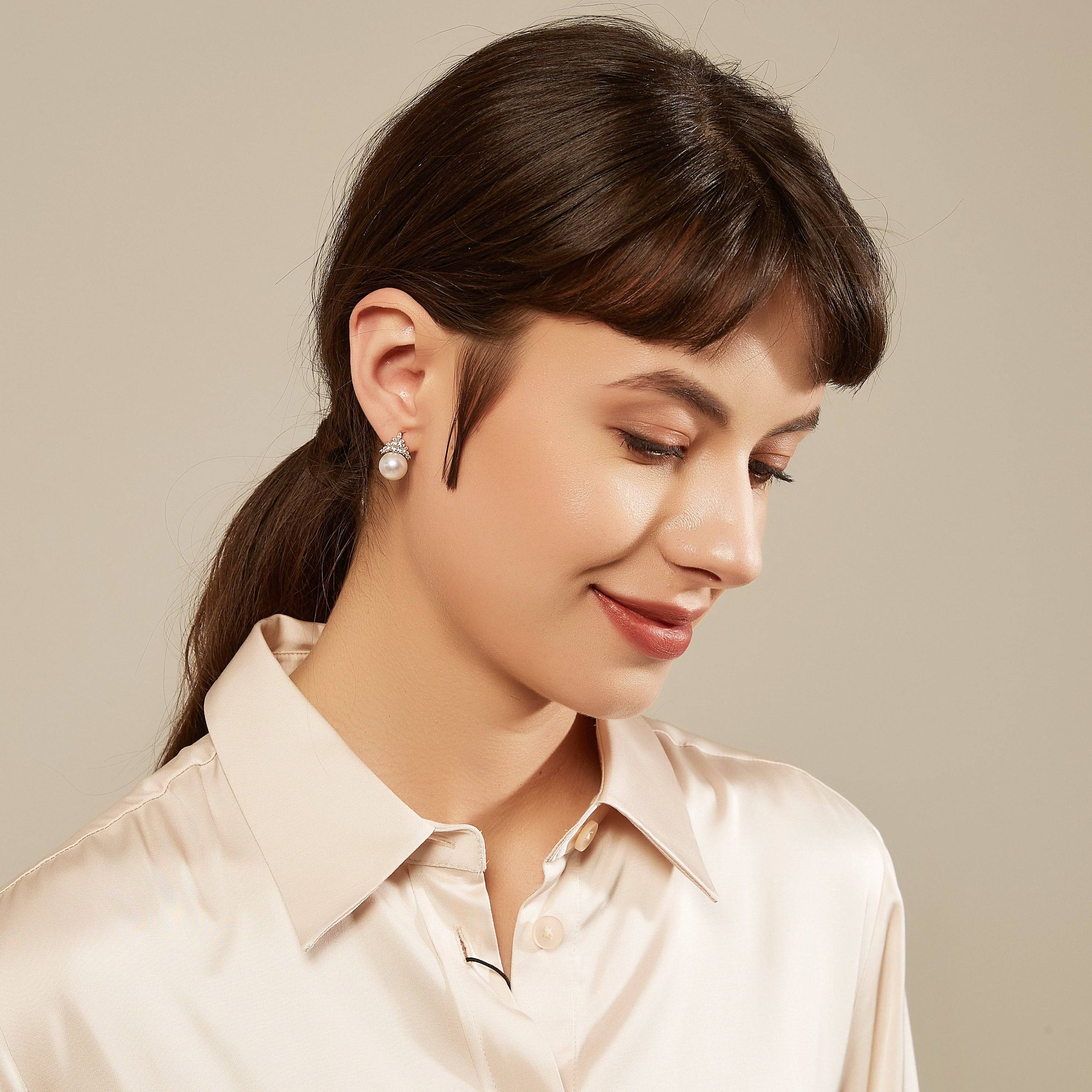 10-11mm Freshwater Pearl & Queen Earrings