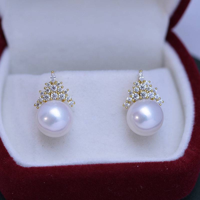 10-11mm Freshwater Pearl & Queen Earrings