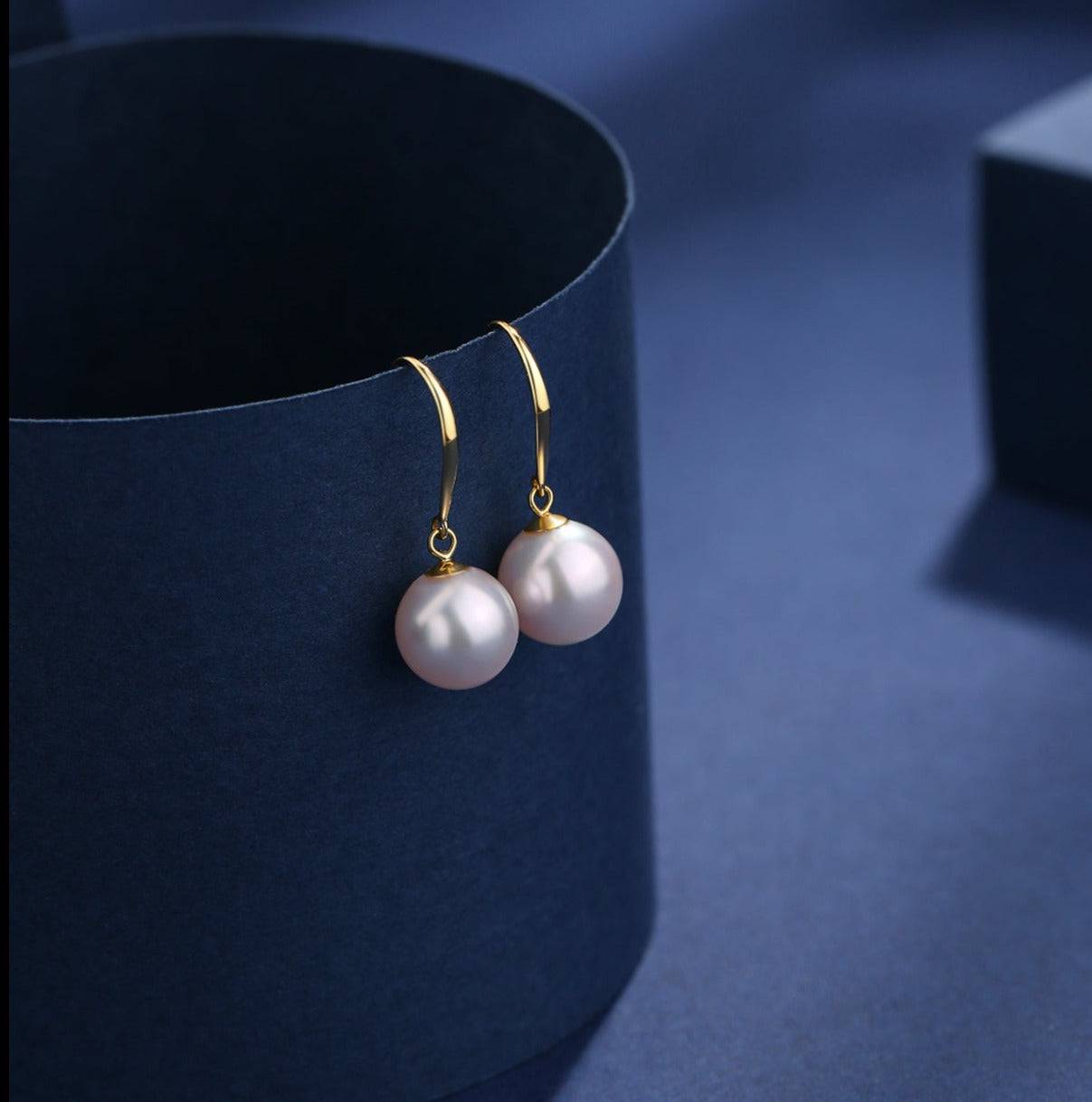 7-7.5mm White Akoya Pearl Leise Drop Earrings (US)