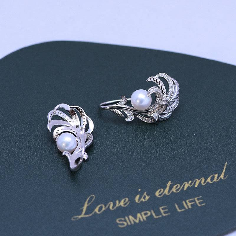 7-8mm Freshwater Pearl & Feather Earrings