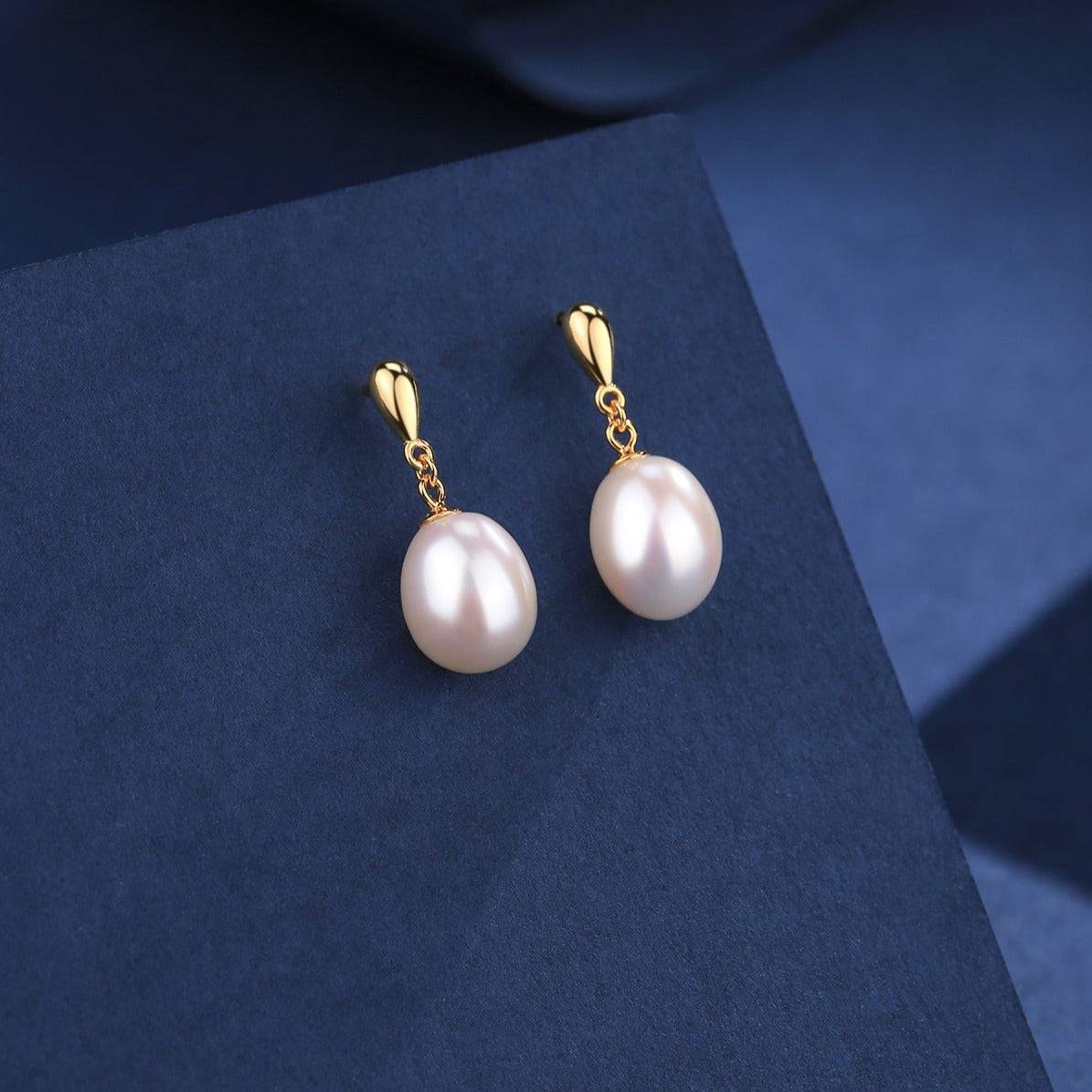 8.5-9.5mm Classic Drop-shaped Freshwater Pearl Earrings