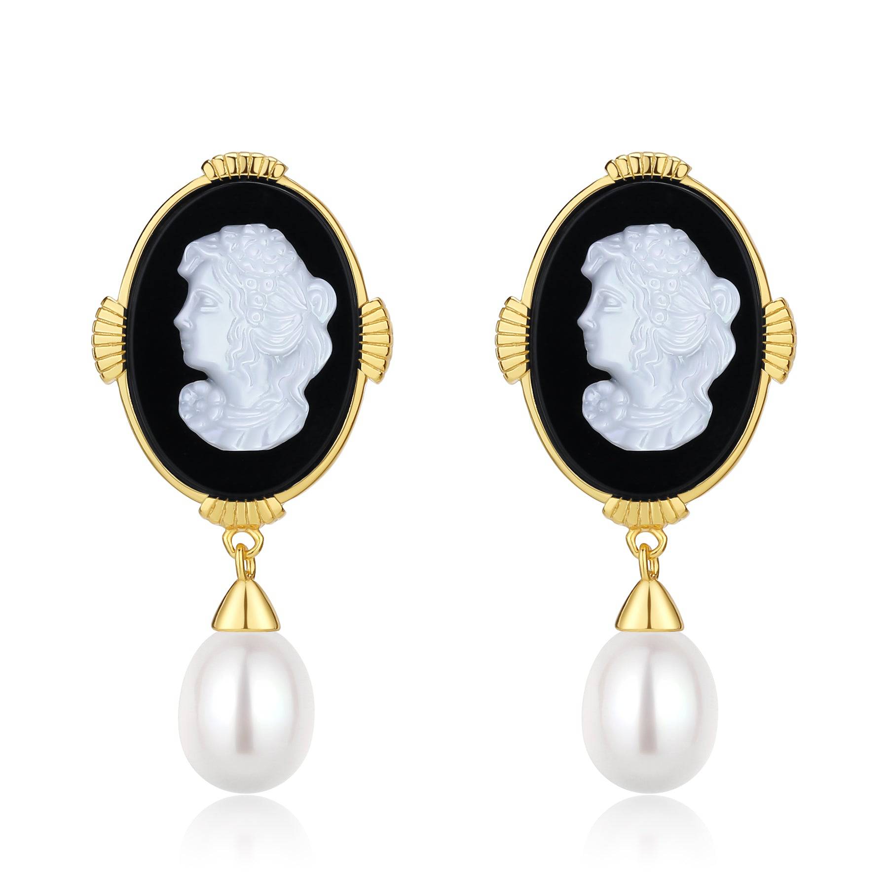 Beauty Cameo Freshwater Pearls Earrings