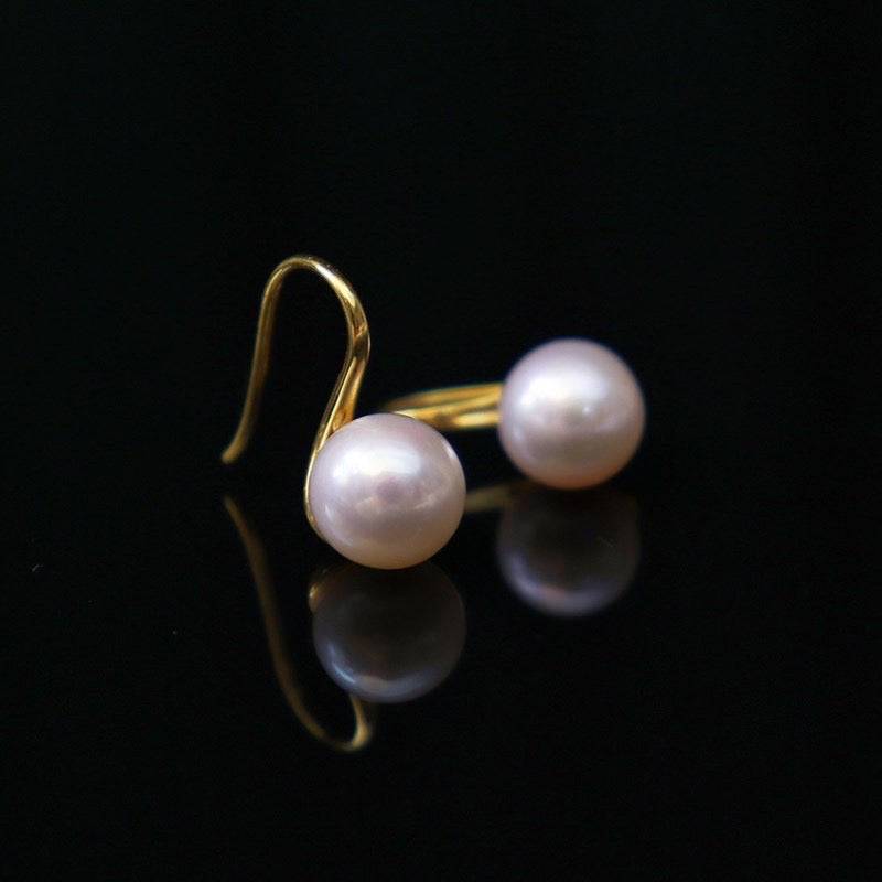 Freshwater White Pearl & Classic Hook Earrings