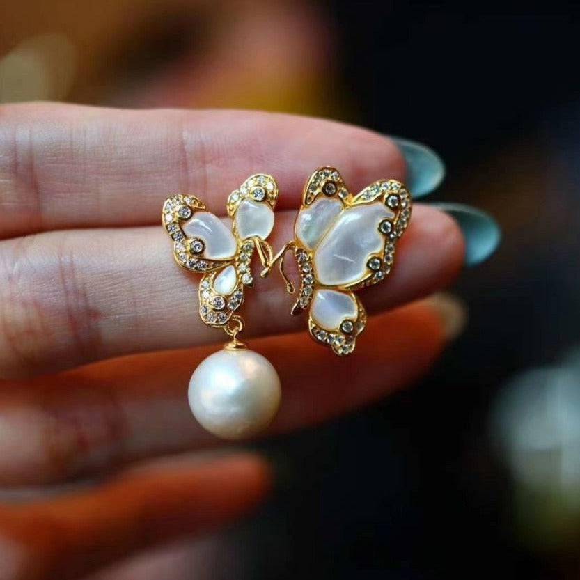 White Mother of Pearls Butterfly Earrings & Necklace