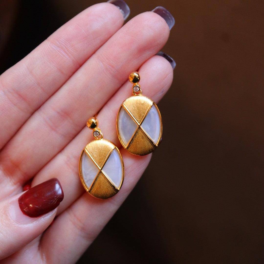 Rhombus Mother of Pearls Earrings Gold Vermeil