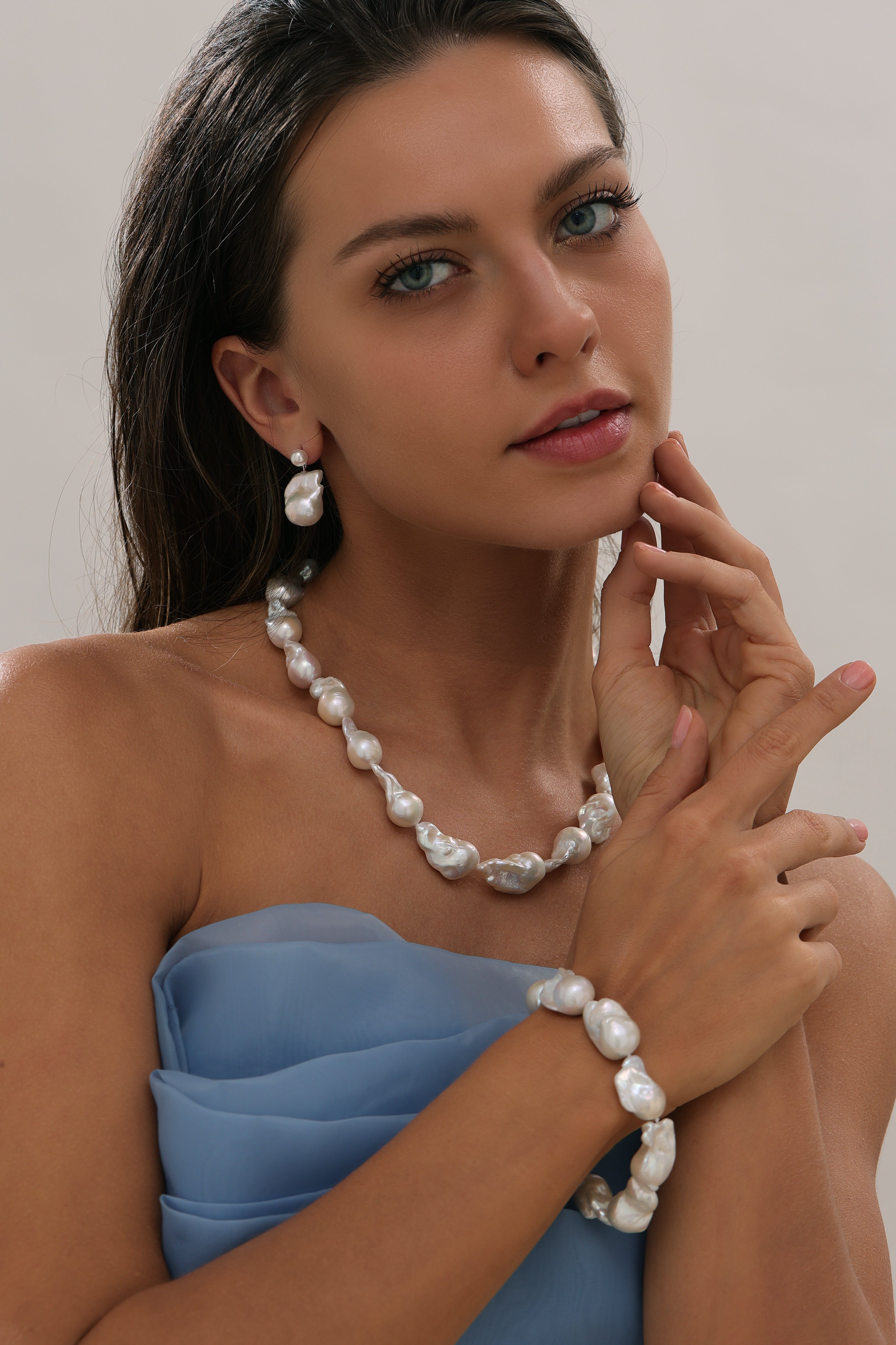 White Large Baroque Freshwater Pearl Bracelet