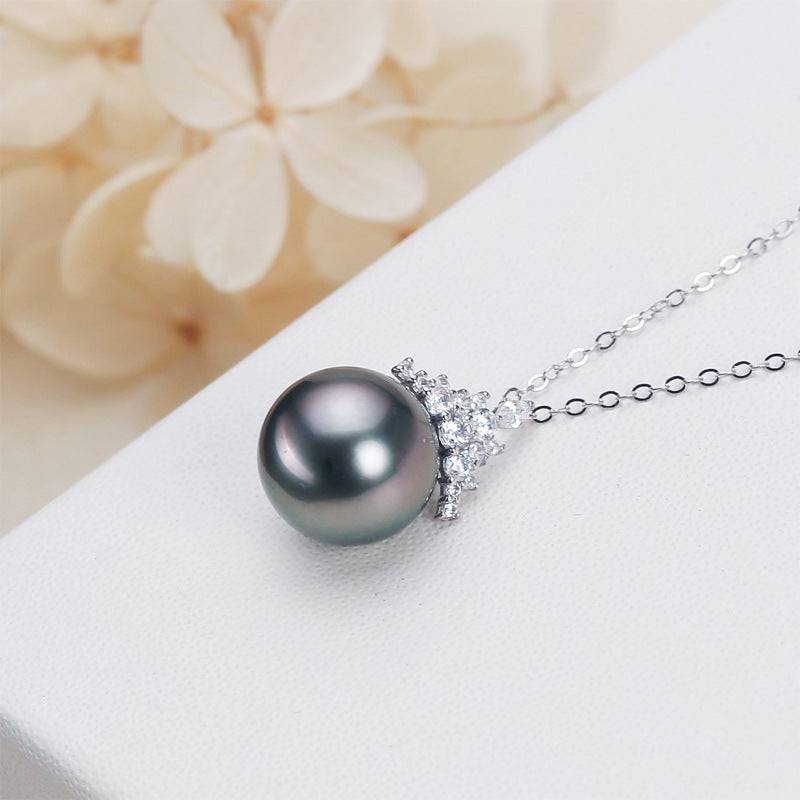 10-11mm Tahitian Pearl & Queen Pendant Necklace