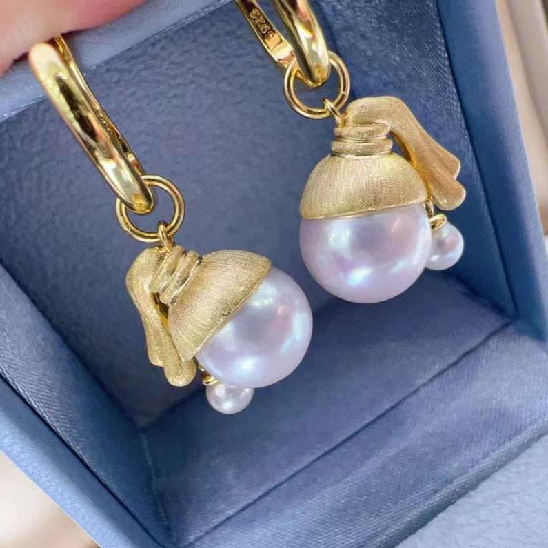 11-12mm Freshwater Pearl "Girl Pendant" Necklace