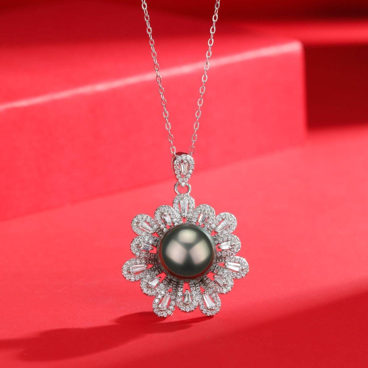 11-12mm Tahitian Pearl Floral Pendant Necklace