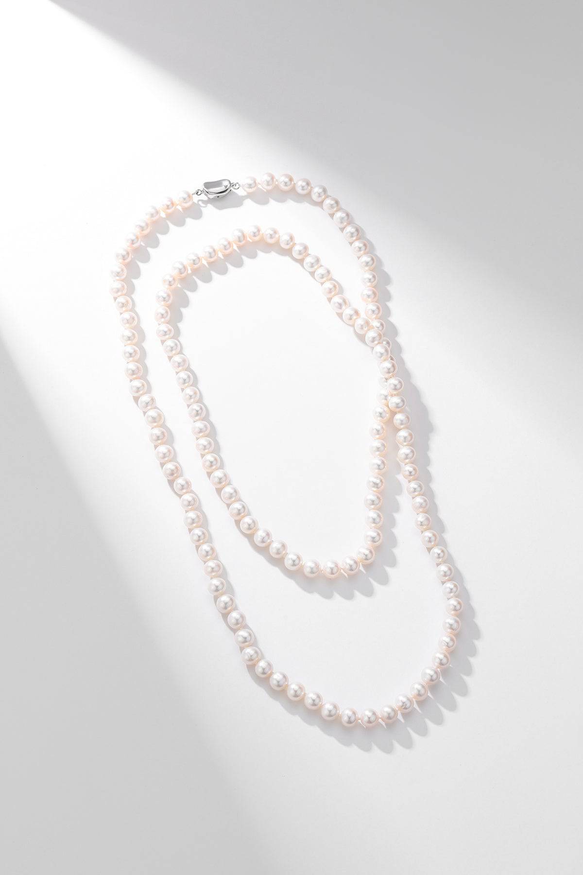 35-inch White Freshwater Pearl Strand - AAA Grade