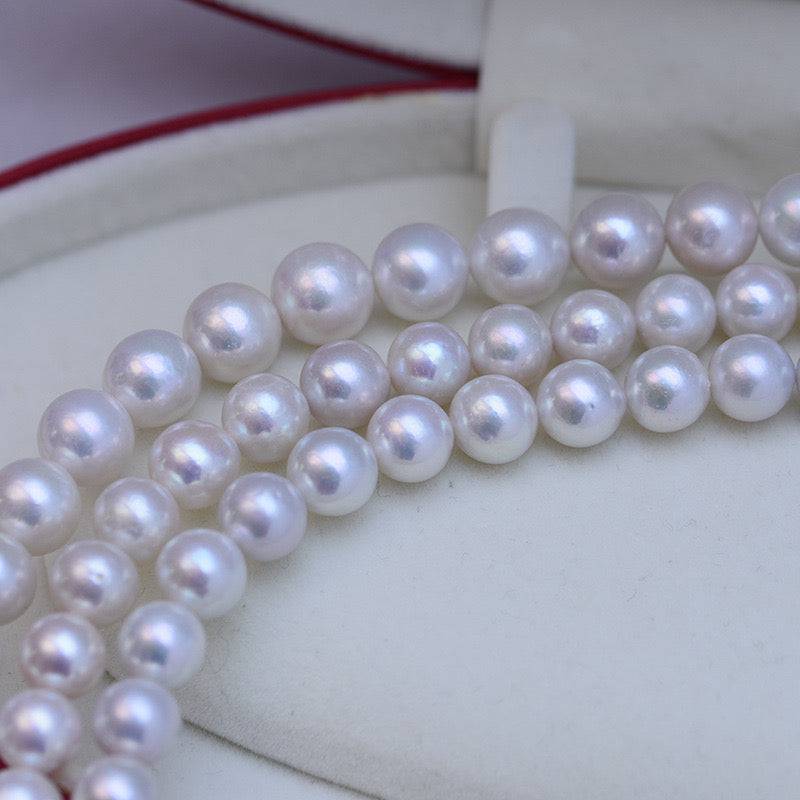 Large White Freshwater Pearl Graduated Strand Necklace