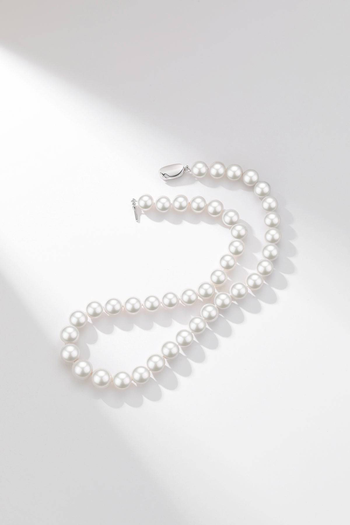 Large White Freshwater Pearl Graduated Strand Necklace