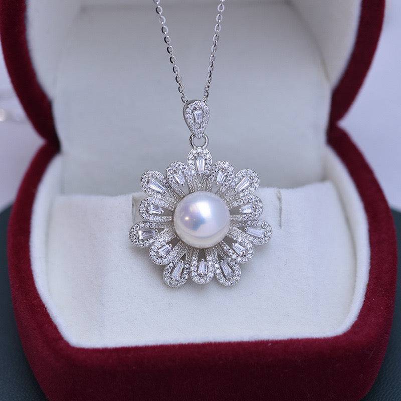 9-10mm Freshwater Pearl Floral Pendant