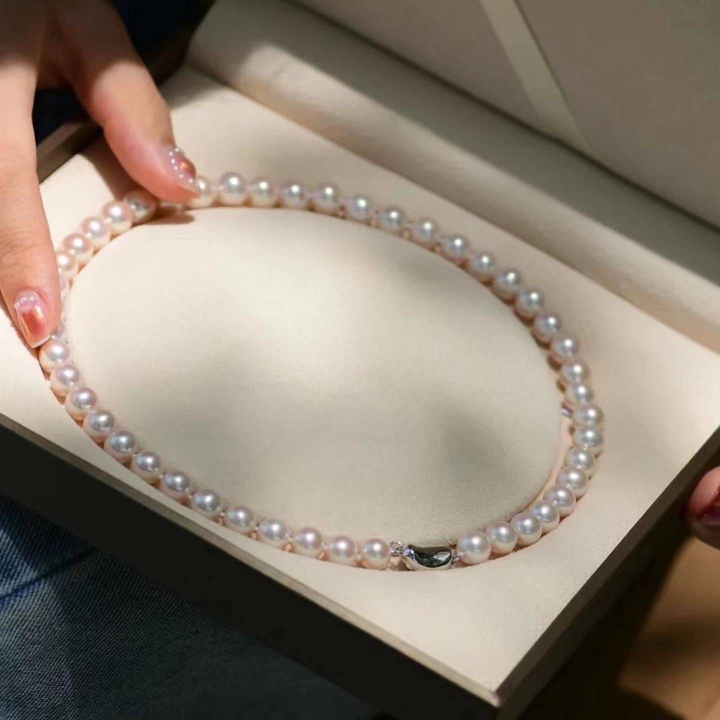 Classic 6-7mm White Round Freshwater Pearl Necklace, Sterling Silver Clasp