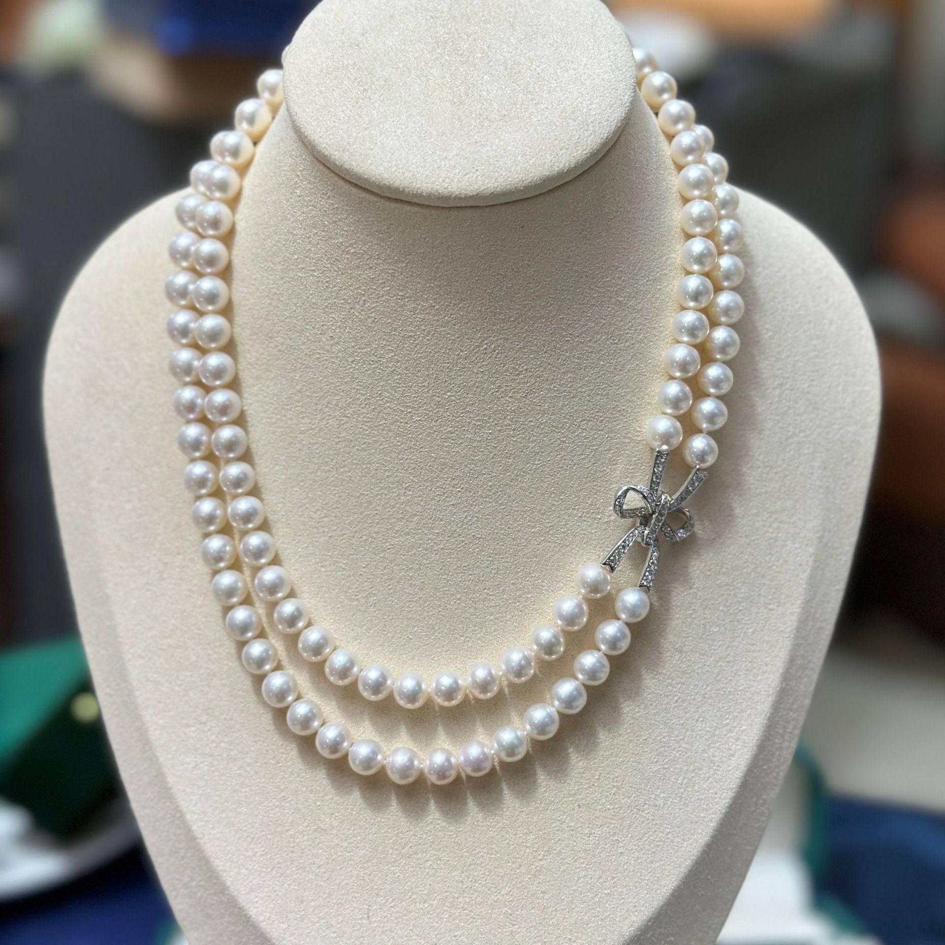 7.0-8.0mm White Freshwater Pearl Butterfly Clasp Necklace and Bracelet (Purchase individually)