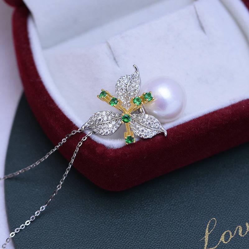 Floral CZ Freshwater Bella Pearl Pendant