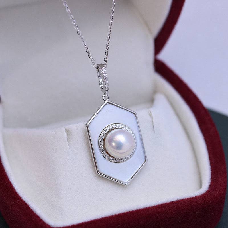 8-9mm Freshwater Pearl & Rhombus Mother Of Pearls  Necklace