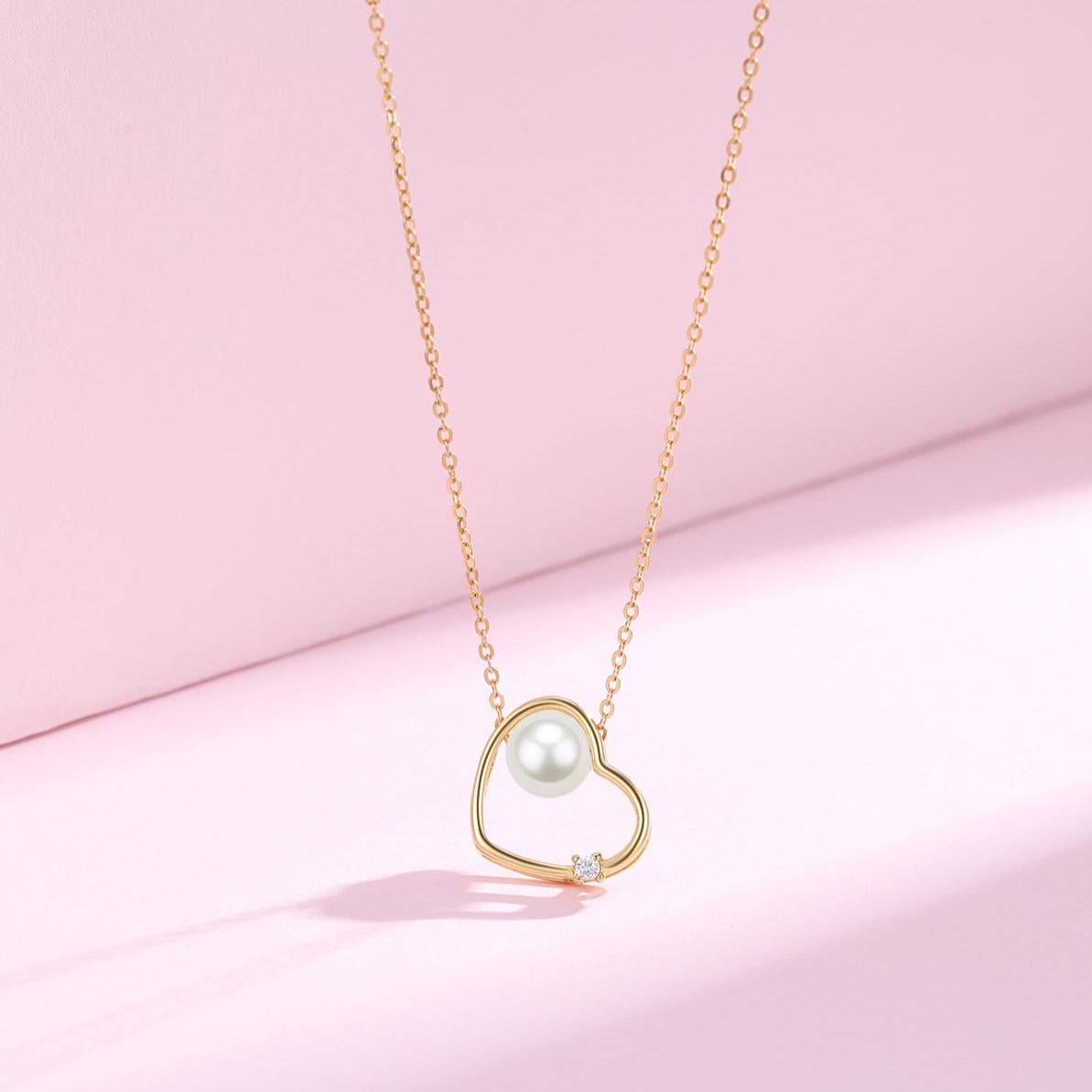Heart Pendant with Freshwater Pearl Necklace