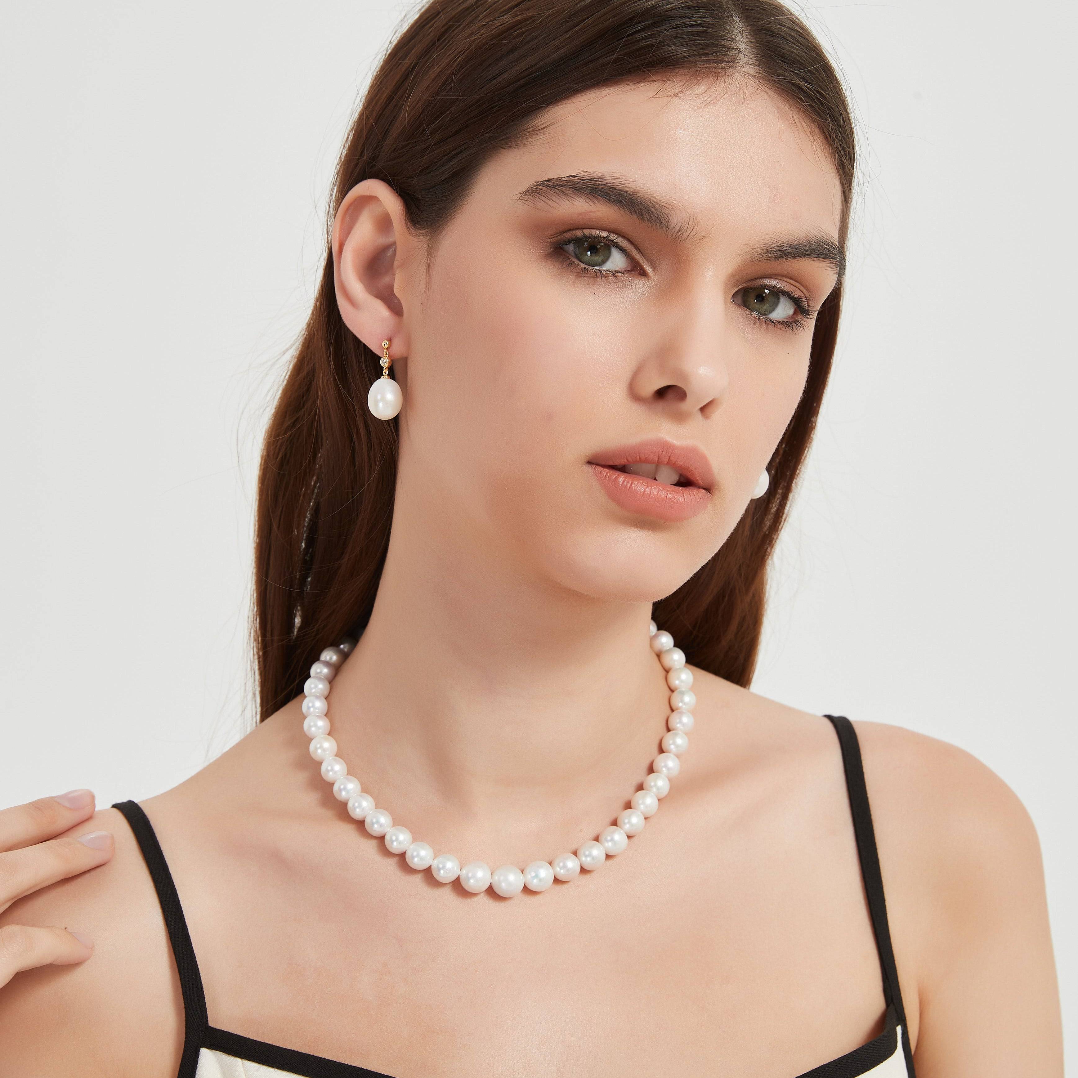 Large White Freshwater Pearl Graduated Strand Necklace