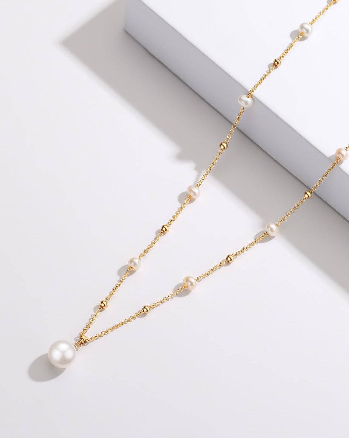 Teardrop Pendant Beaded Necklace
