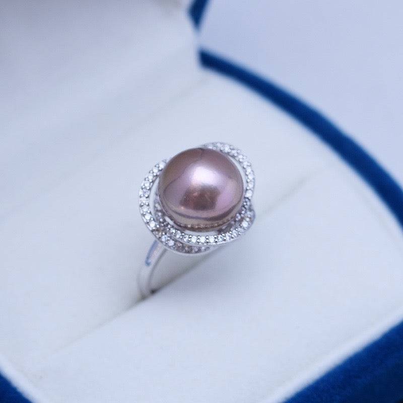 11-12mm Freshwater Pearl & Rose Ring