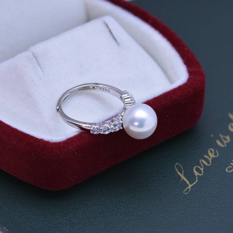 9-10mm Freshwater Pearl & Shine CZ Ring